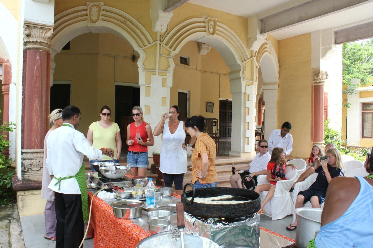 Bhanwar Vilas Palace Karauli Kültér fotó